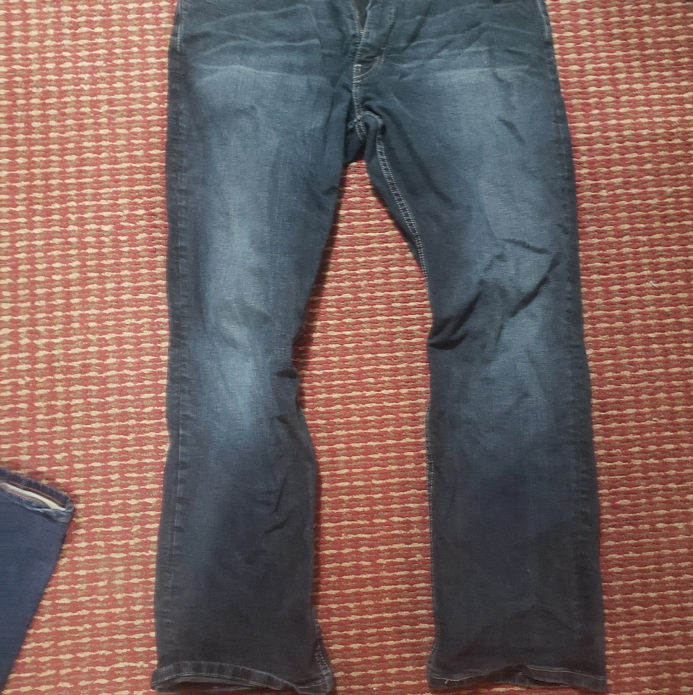 Levi's